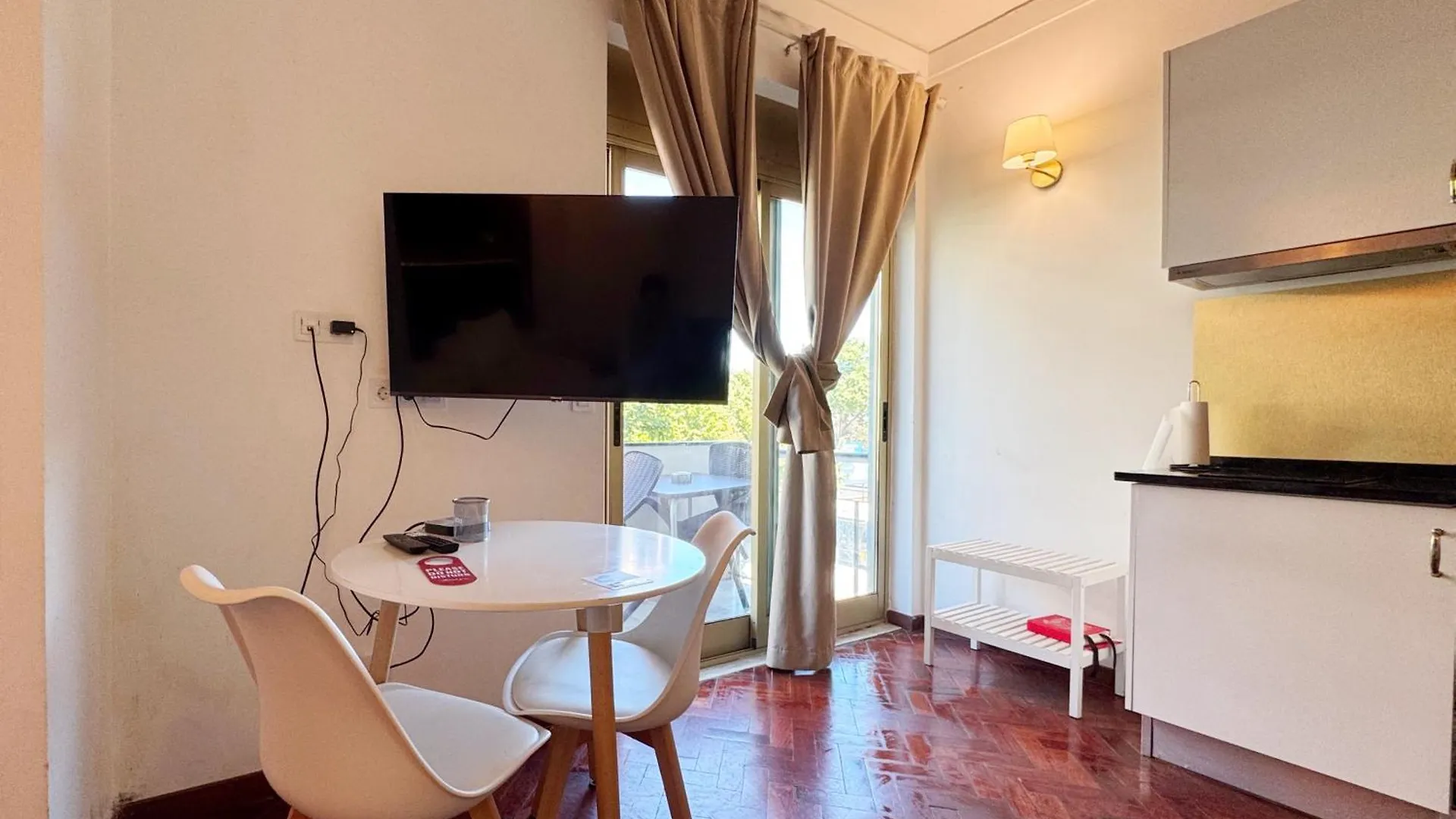 Guest house Republica83-Lisbonhome